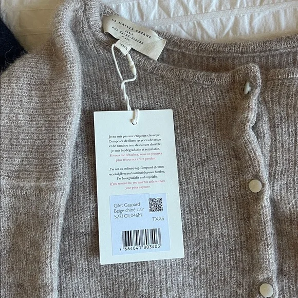 Bundle of 3 Sezane Gaspard cardigans, black (NWT)/red/light beige (NWT), all xxs - Picture 5 of 8